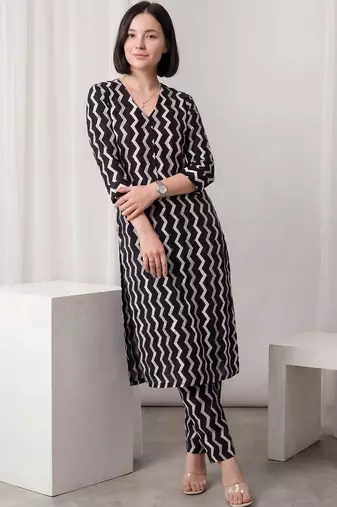Women Printed Regular Pure Cotton Kurta with Trousers