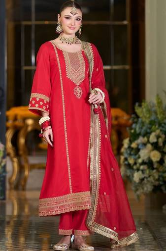 Women Ethnic Motifs Embroidered Regular Kurta with Trousers & With Dupatta