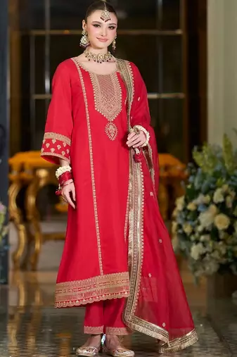 Women Ethnic Motifs Embroidered Regular Kurta with Trousers & With Dupatta
