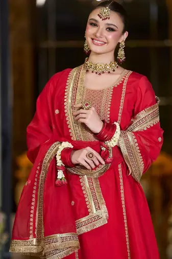 Women Ethnic Motifs Embroidered Regular Kurta with Trousers & With Dupatta
