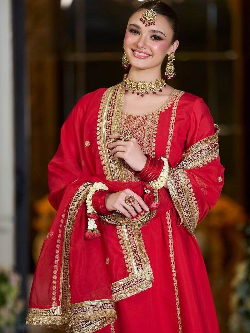Women Ethnic Motifs Embroidered Regular Kurta with Trousers & With Dupatta