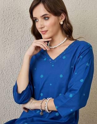 Women Printed Regular Pure Cotton Kurta with Trousers 2