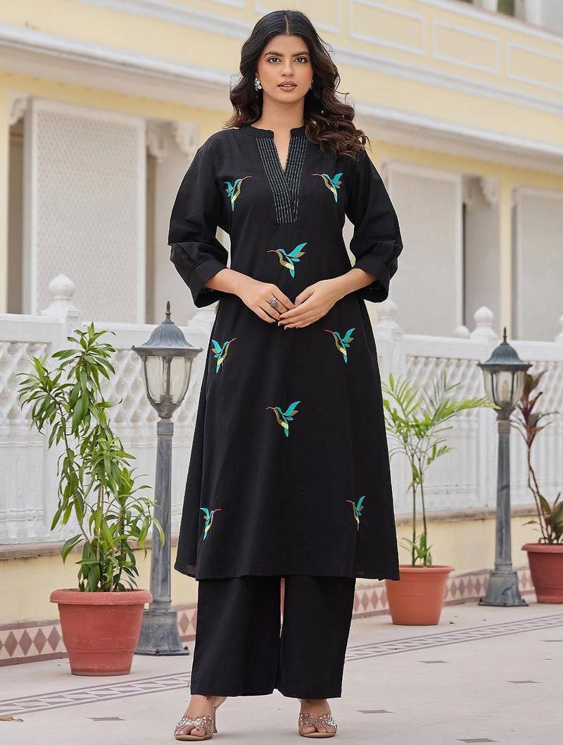 Women Animal Embroidered Regular Thread Work Pure Cotton Kurta with Palazzos