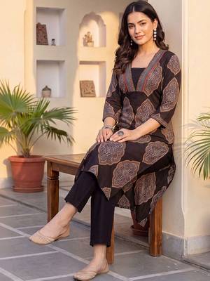 Women Ethnic Motifs Printed Regular Pure Cotton Kurta with Trousers 5