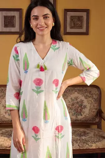 Women Floral Printed Regular Mirror Work Pure Cotton Kurta with Trousers