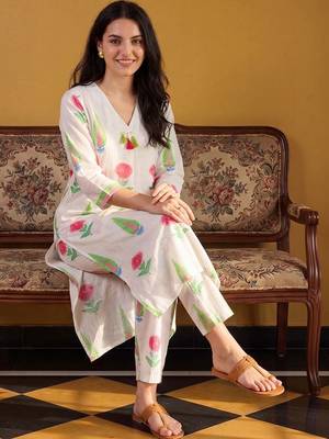 Women Floral Printed Regular Mirror Work Pure Cotton Kurta with Trousers 3