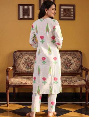 Women Floral Printed Regular Mirror Work Pure Cotton Kurta with Trousers 5