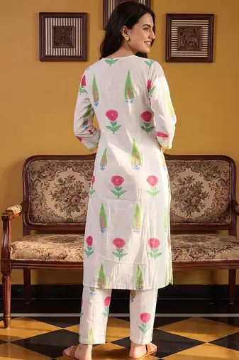 Women Floral Printed Regular Mirror Work Pure Cotton Kurta with Trousers