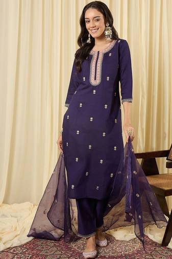 Women Ethnic Motifs Embroidered Regular Thread Work Kurta with Trousers & With Dupatta