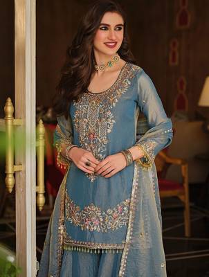 Women Ethnic Motifs Embroidered Regular Thread Work Kurta with Sharara & With Dupatta 4