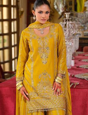Ethnic Motifs Embroidered Straight Mirror Work Kurta With Palazzos & Dupatta 6