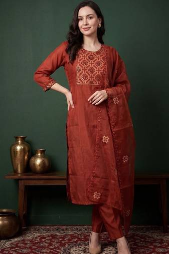Women Ethnic Motifs Embroidered Regular Sequinned Kurta with Trousers & With Dupatta