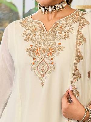 Ethnic Motifs Embroidered Sequinned Straight Kurta With Palazzos & Dupatta 3
