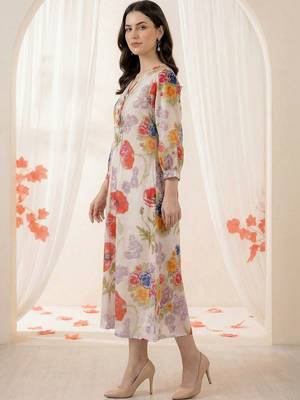 Women Floral Printed Regular Pure Cotton Kurta with Trousers 3