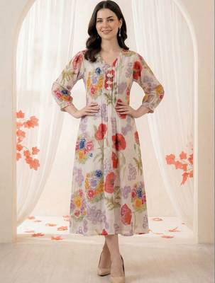 Women Floral Printed Regular Pure Cotton Kurta with Trousers 6