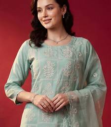 Women Ethnic Motifs Embroidered Regular Thread Work Kurta with Trousers & With Dupatta