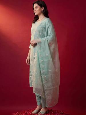Women Ethnic Motifs Embroidered Regular Thread Work Kurta with Trousers & With Dupatta 4