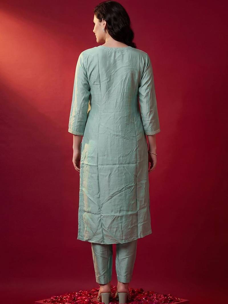 Women Ethnic Motifs Embroidered Regular Thread Work Kurta with Trousers & With Dupatta