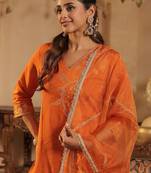 Women Ethnic Motifs Embroidered Regular Kurta with Trousers & With Dupatta