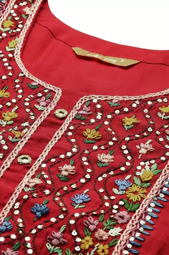 Women Floral Embroidered Thread Work Kurta with Trousers & With Dupatta