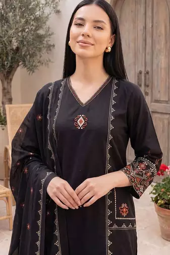 Women Ethnic Motifs Embroidered Regular Thread Work Pure Cotton Kurta with Trousers & With Dupatta
