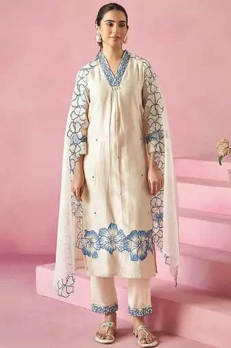 Floral Embroidered Thread Work Straight Kurta With Trousers & Dupatta