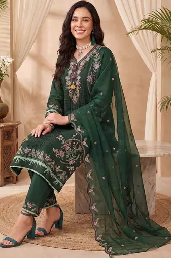 Women Floral Embroidered Regular Thread Work Kurta with Trousers & With Dupatta
