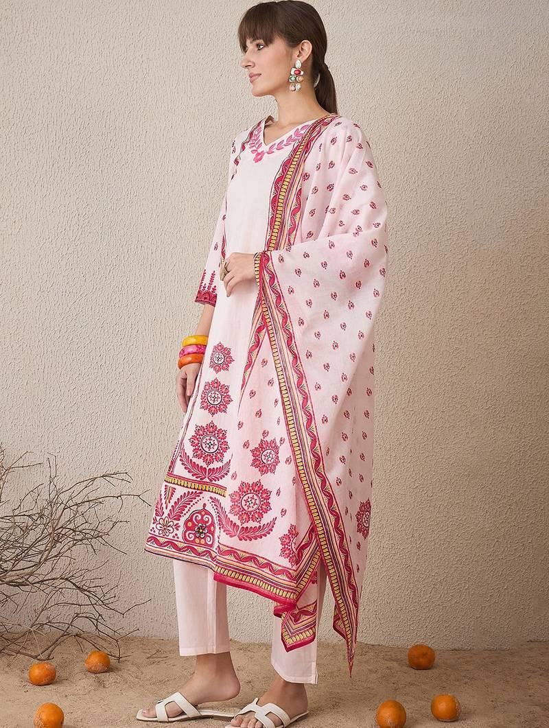 Floral Printed V-Neck Pure Cotton Straight Kurta With Trousers & Dupatta