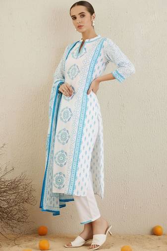 Ethnic Motifs Printed Notch Neck  Cotton Kurta With Trouser & Dupatta