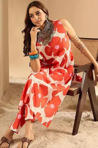 Women Floral Printed Regular Pure Cotton Kurta with Trousers