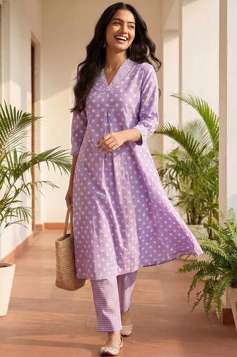 Women Printed Regular Pure Cotton Kurta with Trousers
