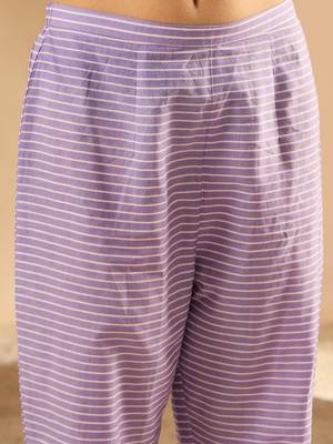Women Printed Regular Pure Cotton Kurta with Trousers 4