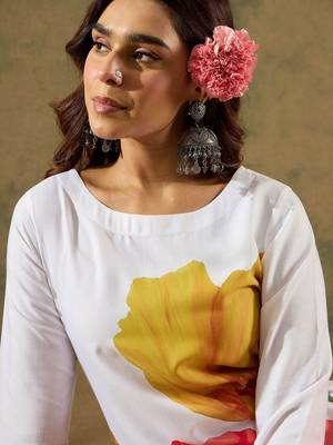 Floral Straight Printed Kurta with Trousers 3