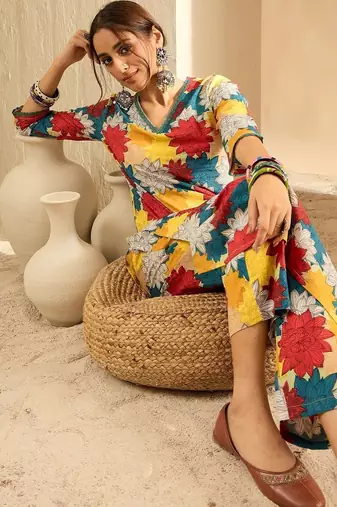 Women Floral Printed Regular Pure Cotton Kurta with Palazzos