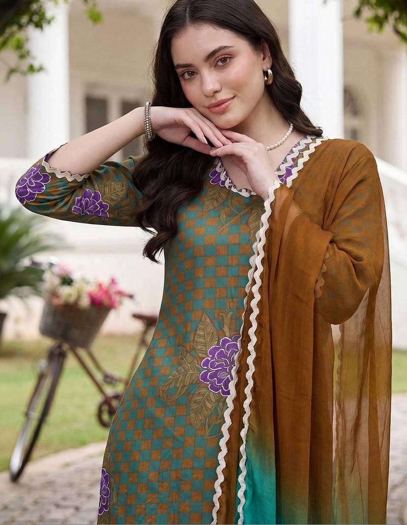 Women Printed Regular Pure Cotton Kurta with Trousers & With Dupatta