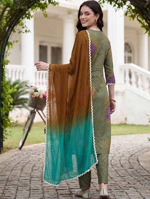 Women Printed Regular Pure Cotton Kurta with Trousers & With Dupatta 3