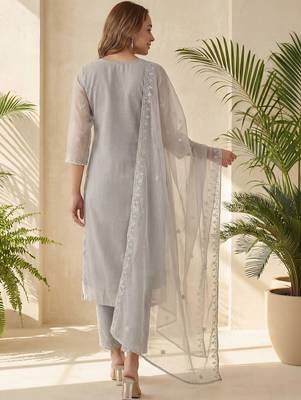 Women Ethnic Motifs Embroidered Regular Thread Work Kurta with Trousers & With Dupatta 4