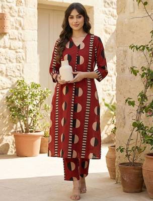 Women Printed Regular Pure Cotton Kurta with Trousers 2
