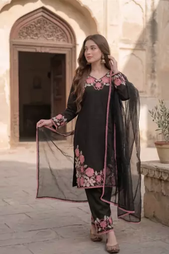 Party wear black colour  floral thread embroidery kurti set with farshi pant