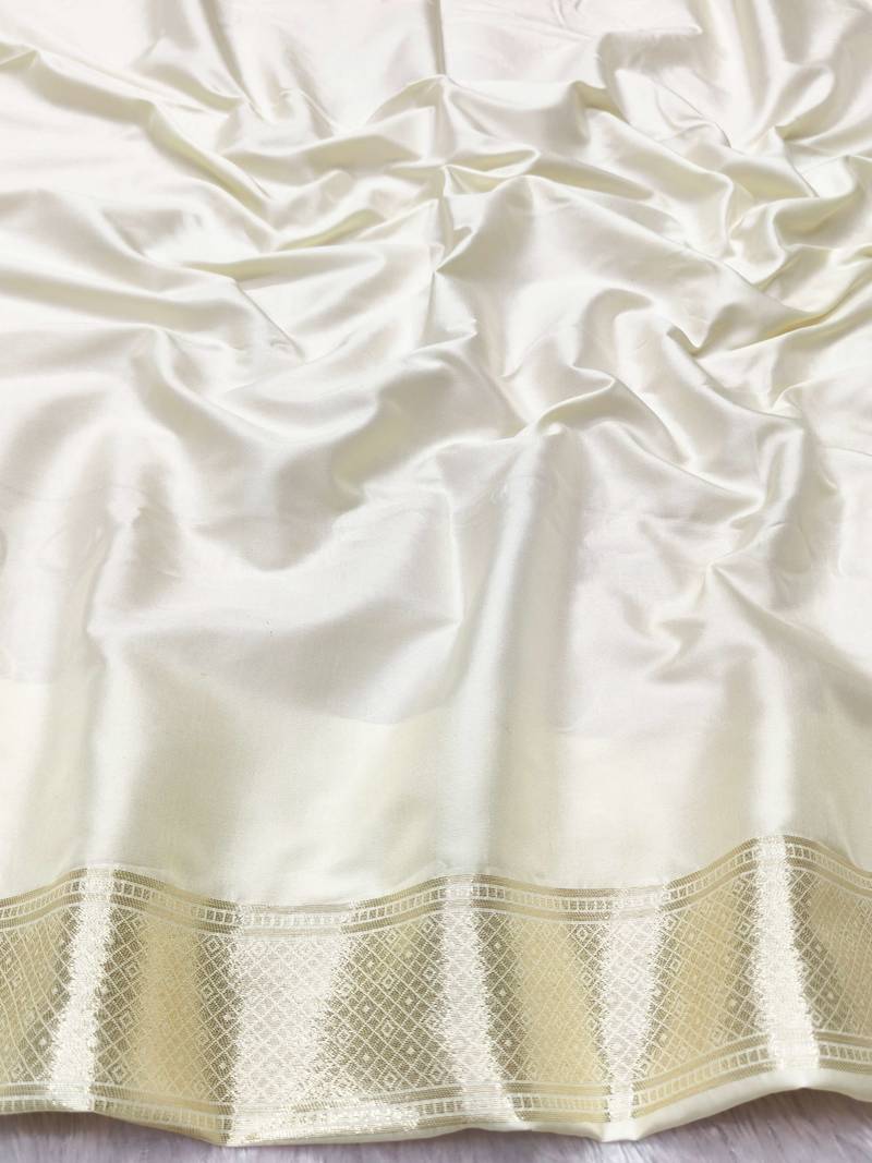 cream zari woven banarasi silk blend traditional saree with blouse piece
