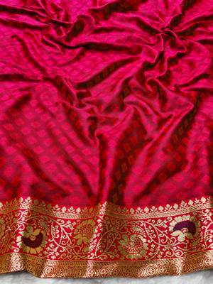 green zari woven banarasi silk blend traditional saree with blouse piece 4