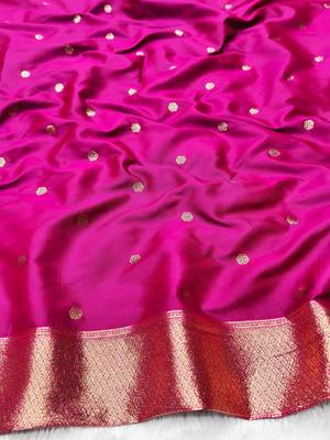 green zari woven banarasi silk blend traditional saree with blouse piece 4