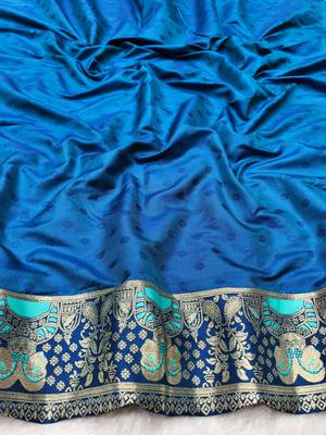 purpel zari woven baluchari silk blend traditional saree with blouse piece 4