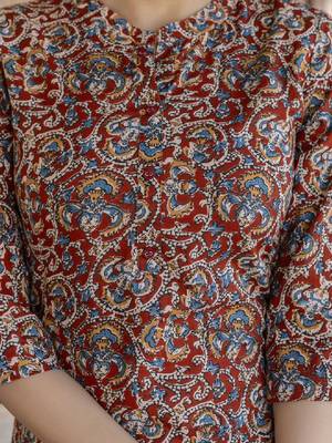 Women maroon & cream-coloured printed kurta with palazzos & dupatta 2