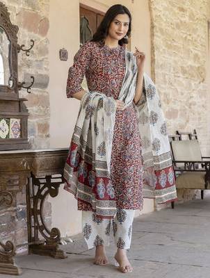 Women maroon & cream-coloured printed kurta with palazzos & dupatta 3