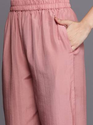 Women peach-coloured floral kurta with trousers & dupatta 3