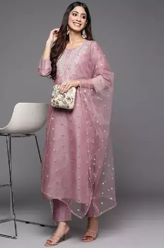 Floral zari embroidered chanderi silk kurta with trouser & sequined dupatta.