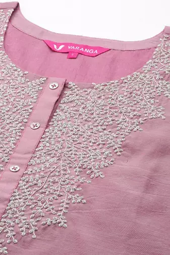 Floral zari embroidered chanderi silk kurta with trouser & sequined dupatta.