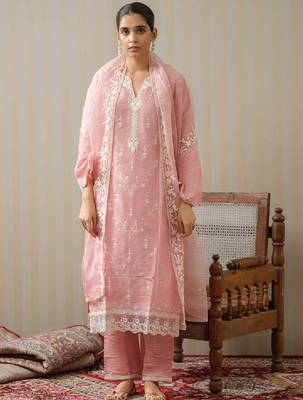 Ethnic motifs embroidered straight kurta with trousers & dupatta 2