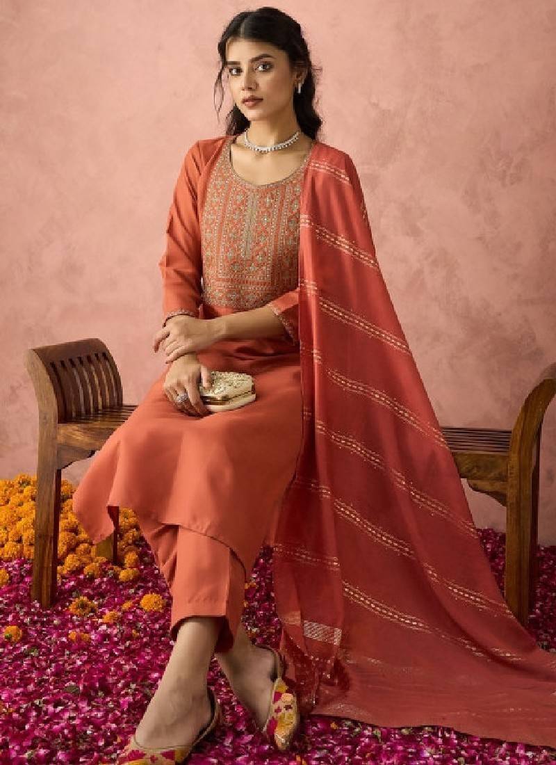 Ethnic motifs yoke design sequinned kurta with trousers & dupatta